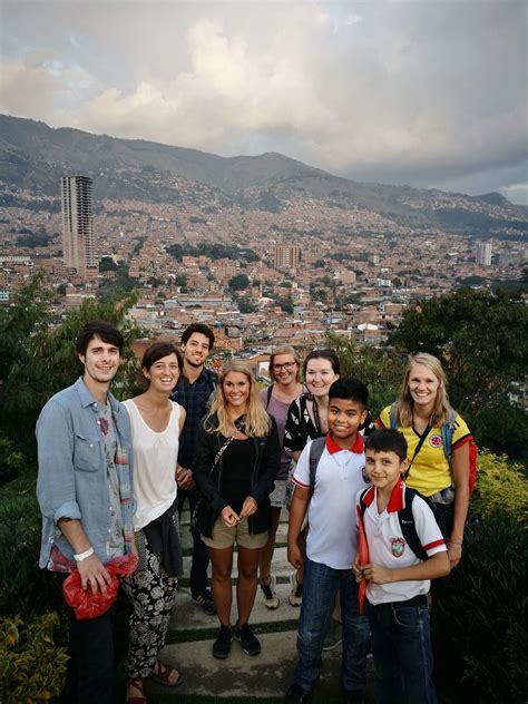 real city tours medellin